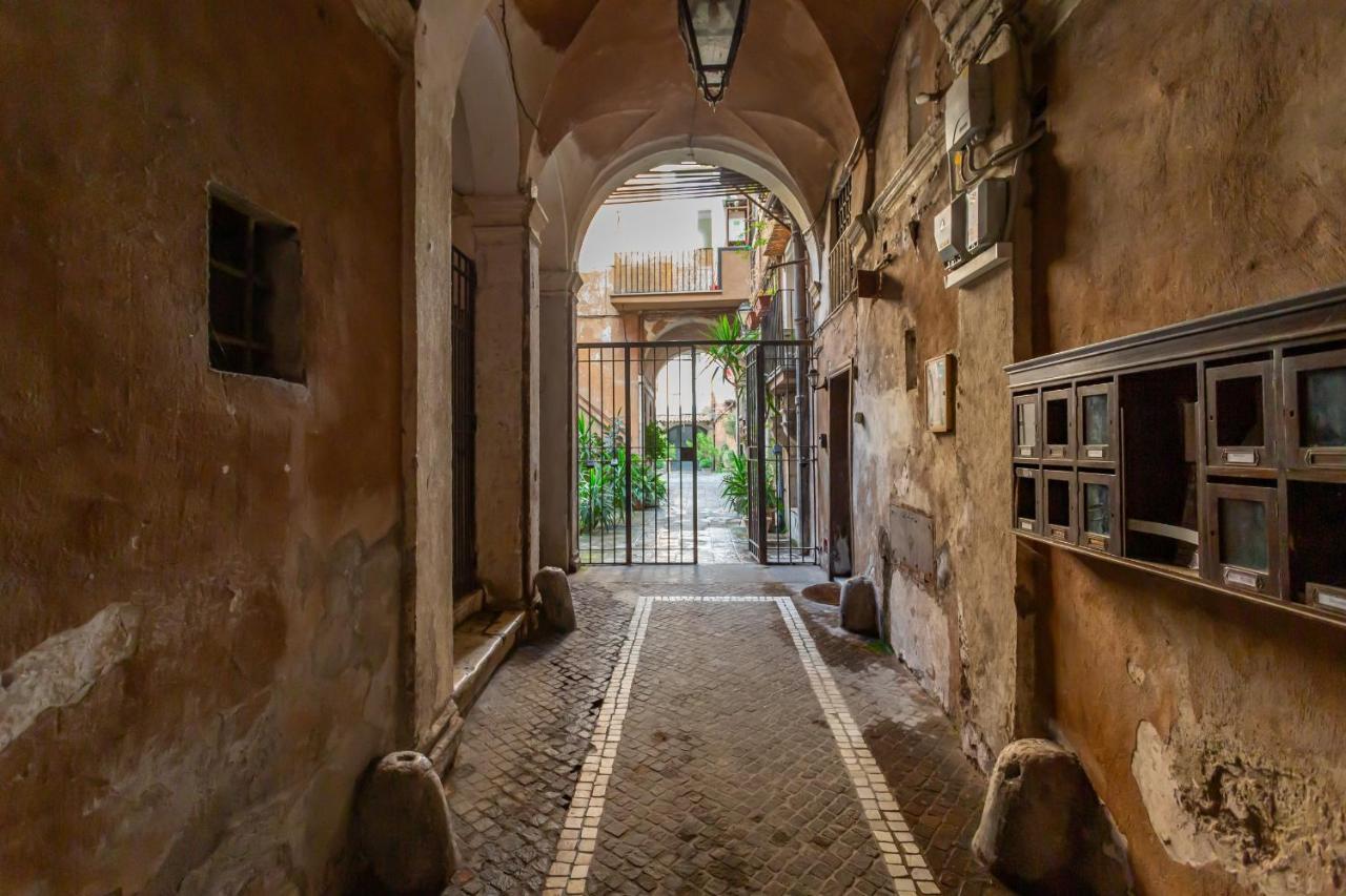 דירות רומא Al Cortile Del Moro מראה חיצוני תמונה