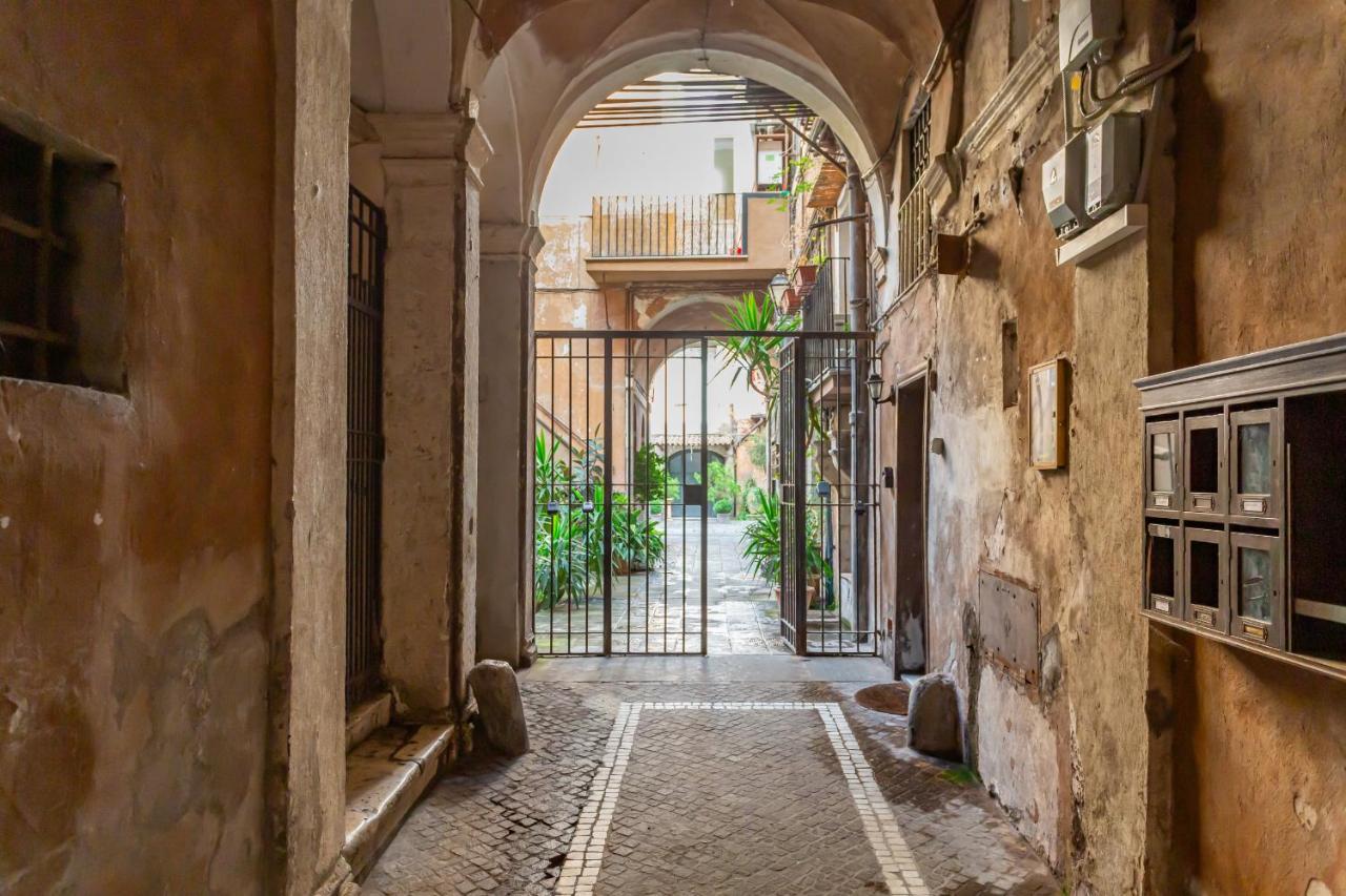 דירות רומא Al Cortile Del Moro מראה חיצוני תמונה
